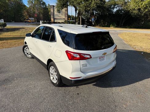 Used 2018 Chevrolet Equinox LT image 4