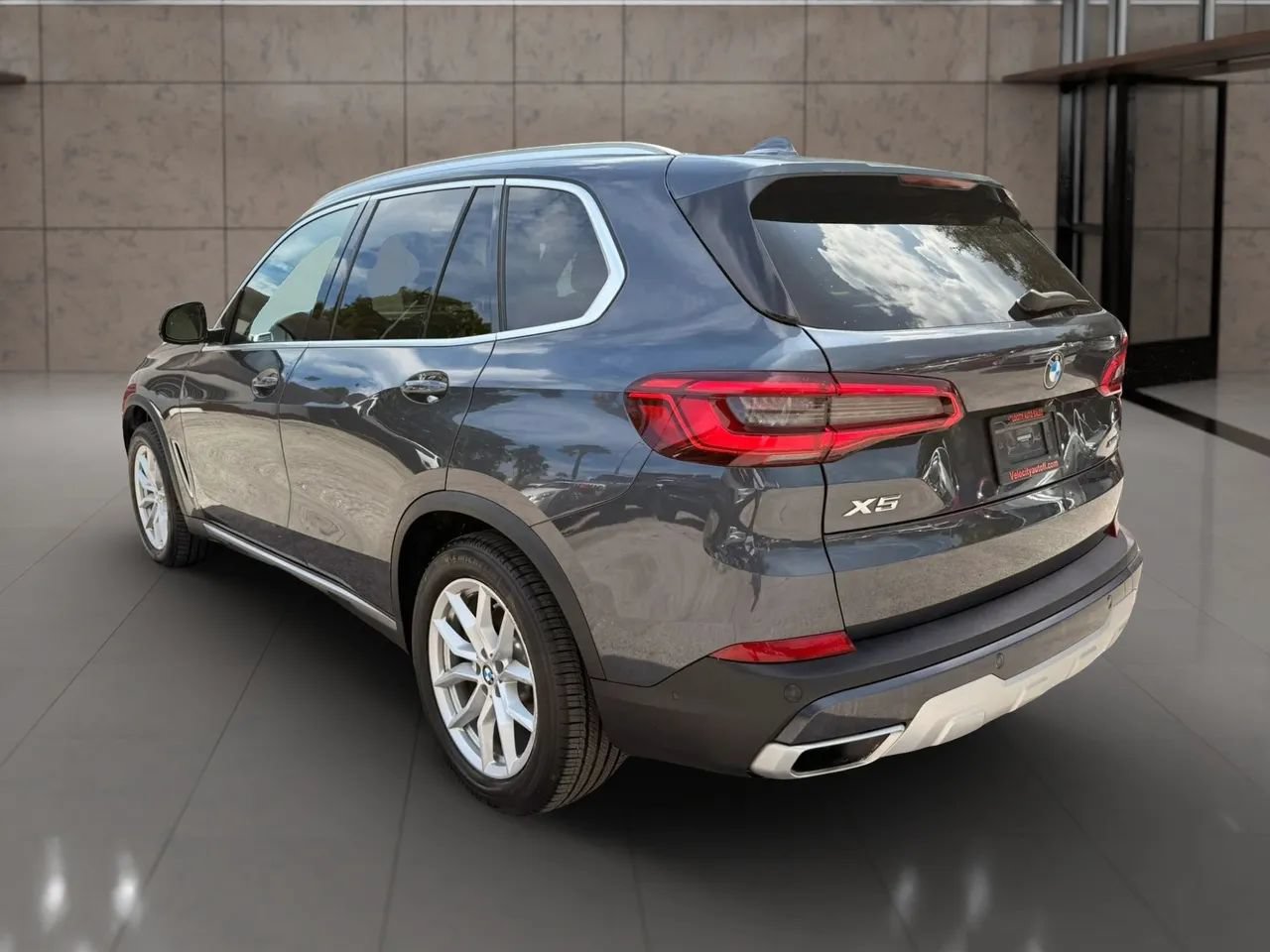 Used 2019 BMW X5 xDrive40i w/ Convenience Package AWD/4WD image 6