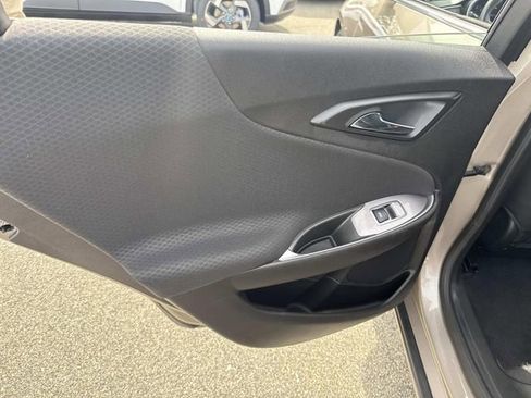 Used 2025 Chevrolet Malibu LT image 18