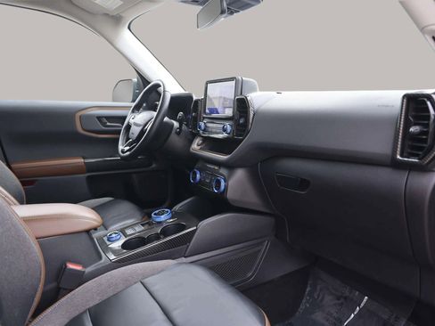 Used 2023 Ford Bronco Sport Outer Banks w/ Tech Package image 36