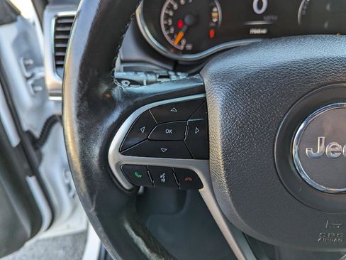 Used 2019 Jeep Grand Cherokee Limited AWD/4WD image 16