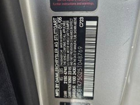 Used 2005 Mercedes-Benz CLK 500 Cabriolet image 32