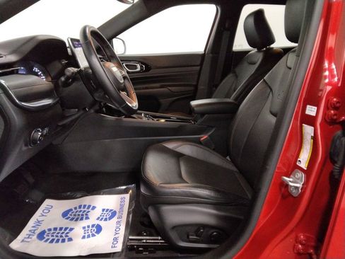 Used 2022 Jeep Compass Limited image 27