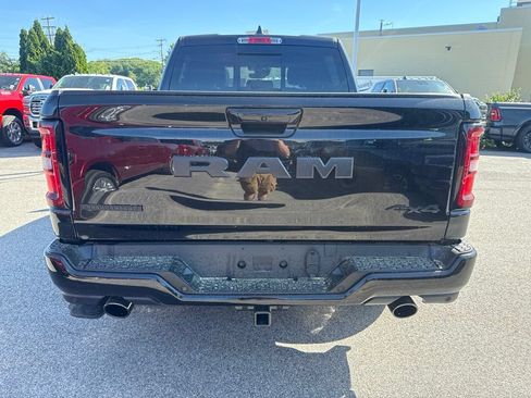 New 2026 RAM 1500 4x4 Crew Cab image 4