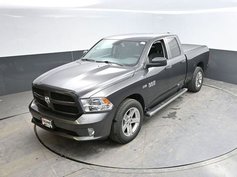 Used 2017 RAM 1500 Express w/ Express Value Package image 38