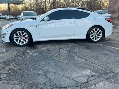 Used 2016 Hyundai Genesis 3.8 image 6