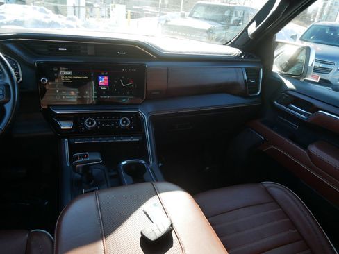 Used 2023 GMC Sierra 1500 Denali Ultimate image 14
