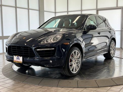 Used 2012 Porsche Cayenne Turbo AWD/4WD image 3