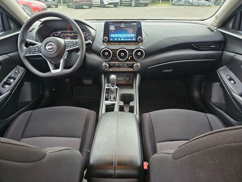 Used 2024 Nissan Sentra SV image 17