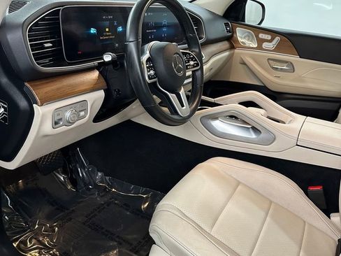 Used 2021 Mercedes-Benz GLE 350 4MATIC w/ AMG Line Exterior image 10