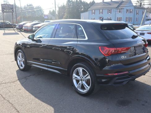Used 2023 Audi Q3 2.0T Premium w/ Convenience Package image 7