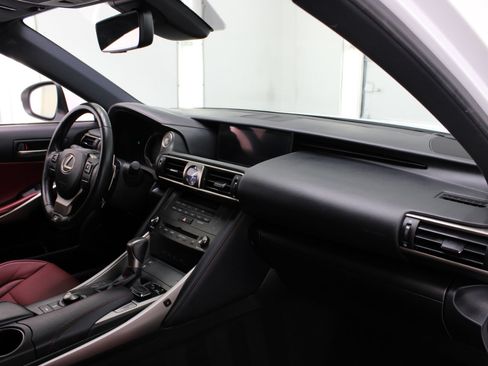 Used 2019 Lexus IS 350 F Sport image 39