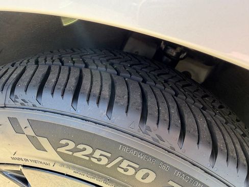 Used 2020 Honda Accord EX-L image 38