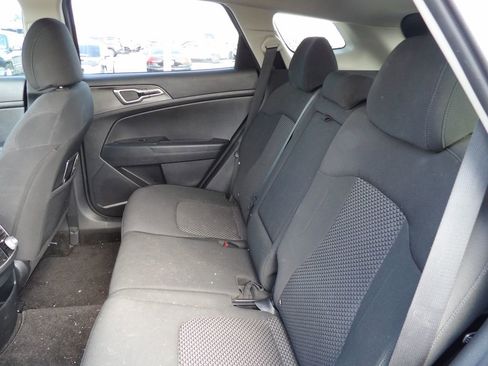 Used 2023 Kia Sportage LX FWD image 24