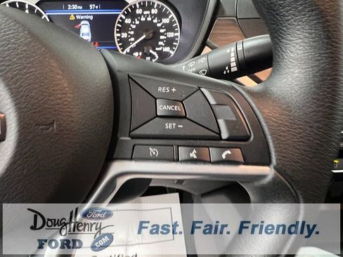 Used 2025 Nissan Altima 2.5 SV image 45