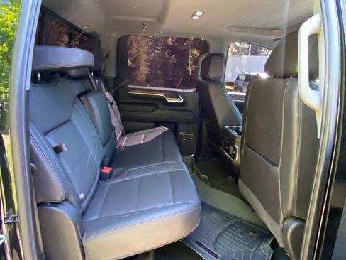 Used 2024 GMC Sierra 3500 Denali w/ Denali Reserve Package AWD/4WD image 34