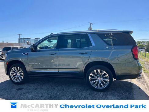 Used 2023 GMC Yukon Denali w/ Denali Reserve Package AWD/4WD image 5