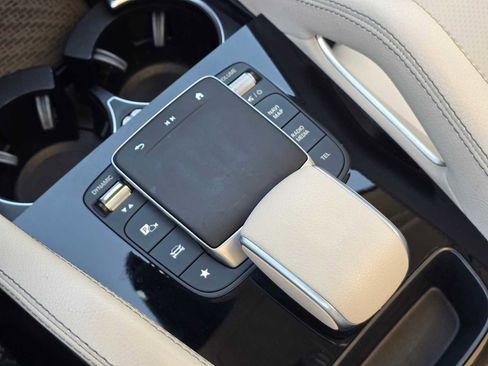 Used 2024 Mercedes-Benz GLE 450 4MATIC image 37