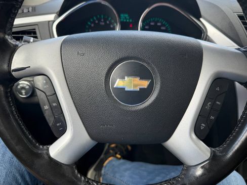 Used 2012 Chevrolet Traverse LT AWD/4WD image 28