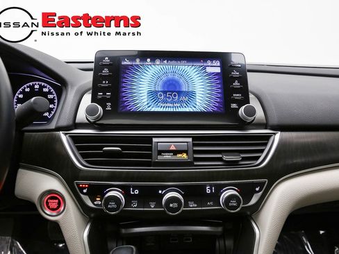 Used 2021 Honda Accord EX-L image 11