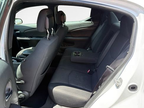 Used 2014 Dodge Avenger SE FWD image 24