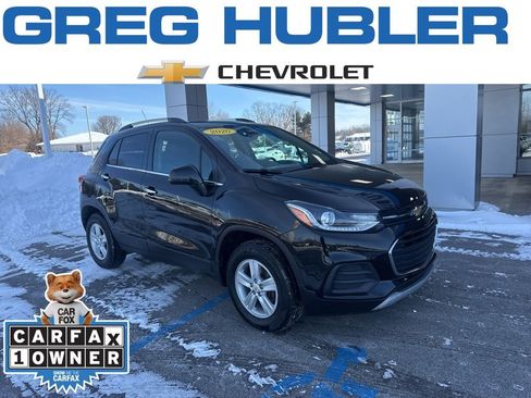 Used 2020 Chevrolet Trax LT w/ LT Convenience Package image 1