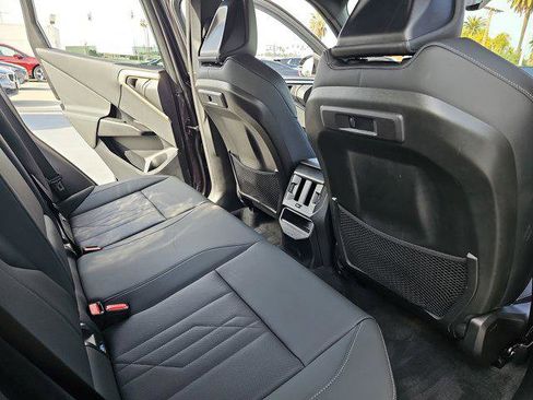 Used 2025 BMW X3 xDrive30i w/ Premium Package image 11