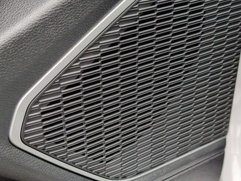 New 2026 Jeep Grand Cherokee Limited w/ Limited Altitude Package image 14