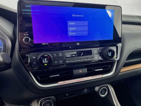 New 2026 Toyota Grand Highlander AWD image 18