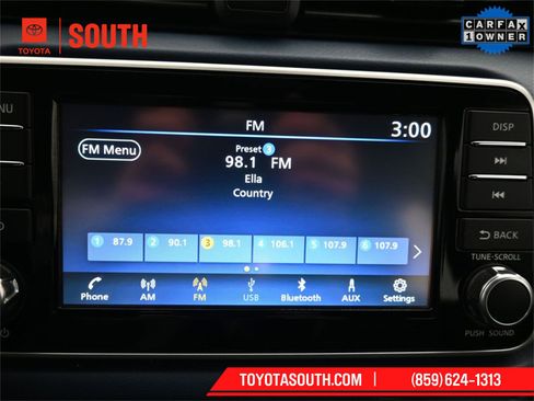 Used 2025 Nissan Versa SV image 11