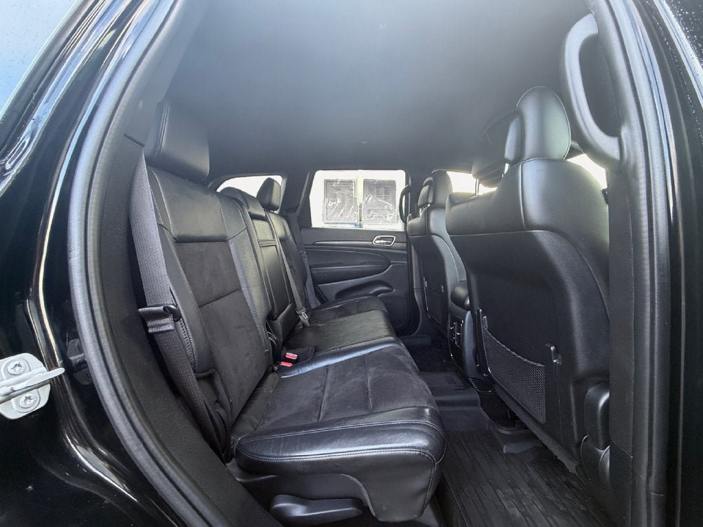 Used 2020 Jeep Grand Cherokee Laredo w/ Quick Order Package 2BN North AWD/4WD image 24