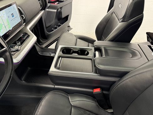 Used 2025 Ford Expedition Max Platinum image 34