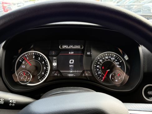 Used 2025 RAM 1500 Warlock AWD/4WD image 13