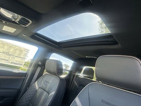 New 2026 GMC Canyon Denali image 19