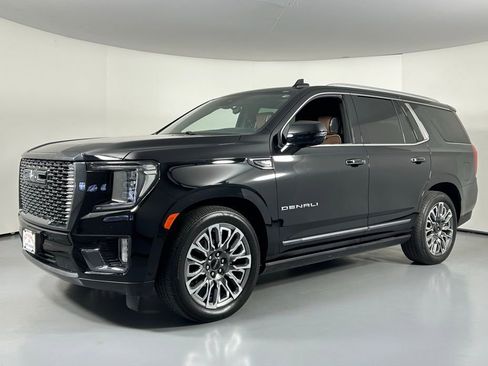 Used 2024 GMC Yukon Denali Ultimate image 3