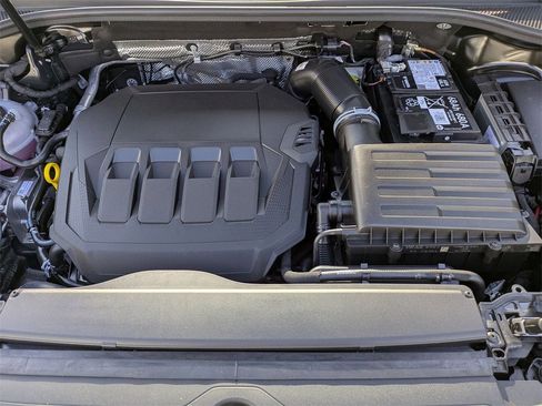 New 2025 Audi Q3 2.0T Premium image 38