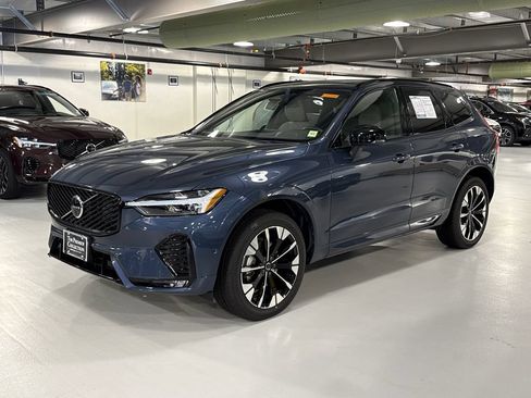 Certified 2026 Volvo XC60 B5 Plus AWD/4WD image 5