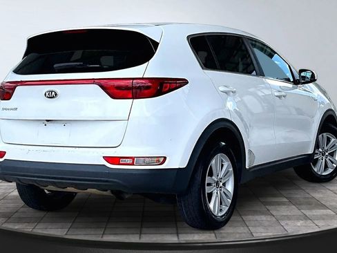 Used 2017 Kia Sportage LX AWD/4WD image 6