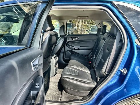 Used 2024 Ford Edge Titanium image 23