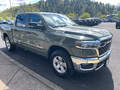 New 2026 RAM 1500 Big Horn AWD/4WD image 3