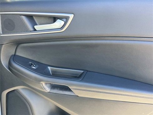 Used 2024 Ford Edge SEL w/ Convenience Package image 22