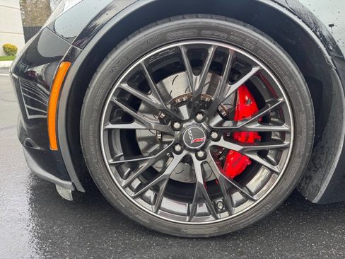 Used 2016 Chevrolet Corvette Z06 w/ 3LZ Preferred Equipment Group image 16