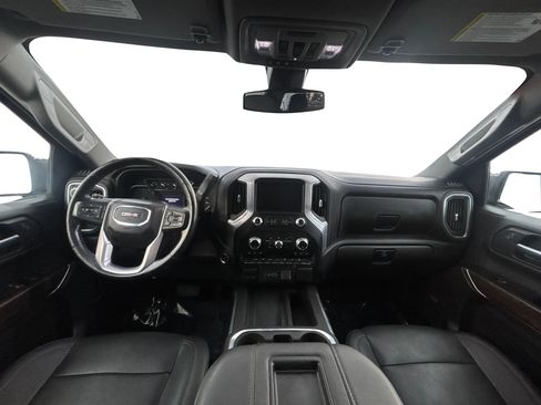 Used 2022 GMC Sierra 1500 SLT w/ SLT Premium Plus Package AWD/4WD image 17