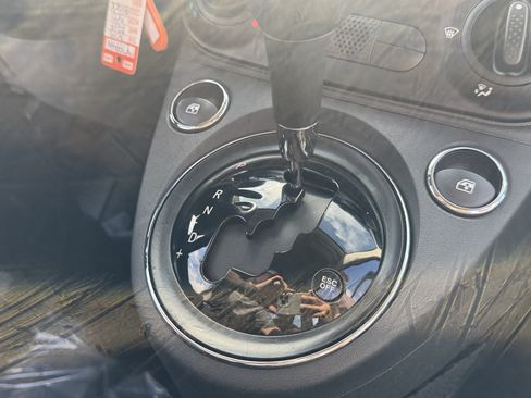 Used 2015 FIAT 500 Pop FWD image 22