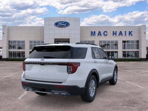 New 2026 Ford Explorer Active w/ Active Comfort Package RWD image 8