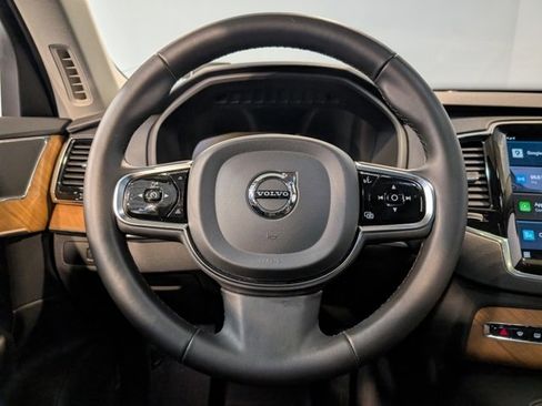 Used 2024 Volvo XC90 B6 Plus w/ Protection Package Premier image 17