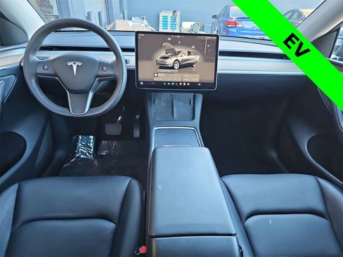 Used 2023 Tesla Model Y Long Range image 14
