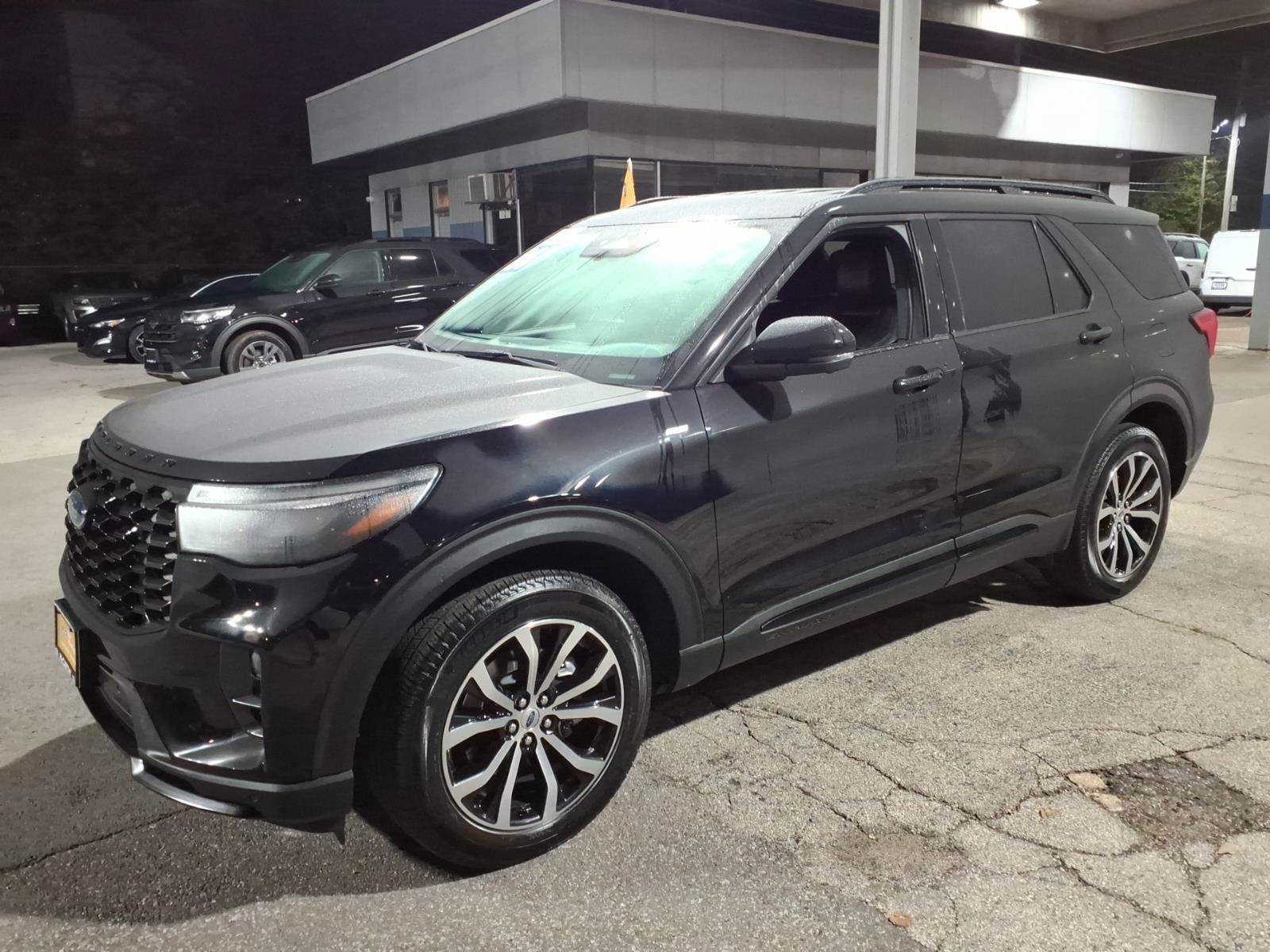 Certified 2026 Ford Explorer ST-Line AWD/4WD image 7