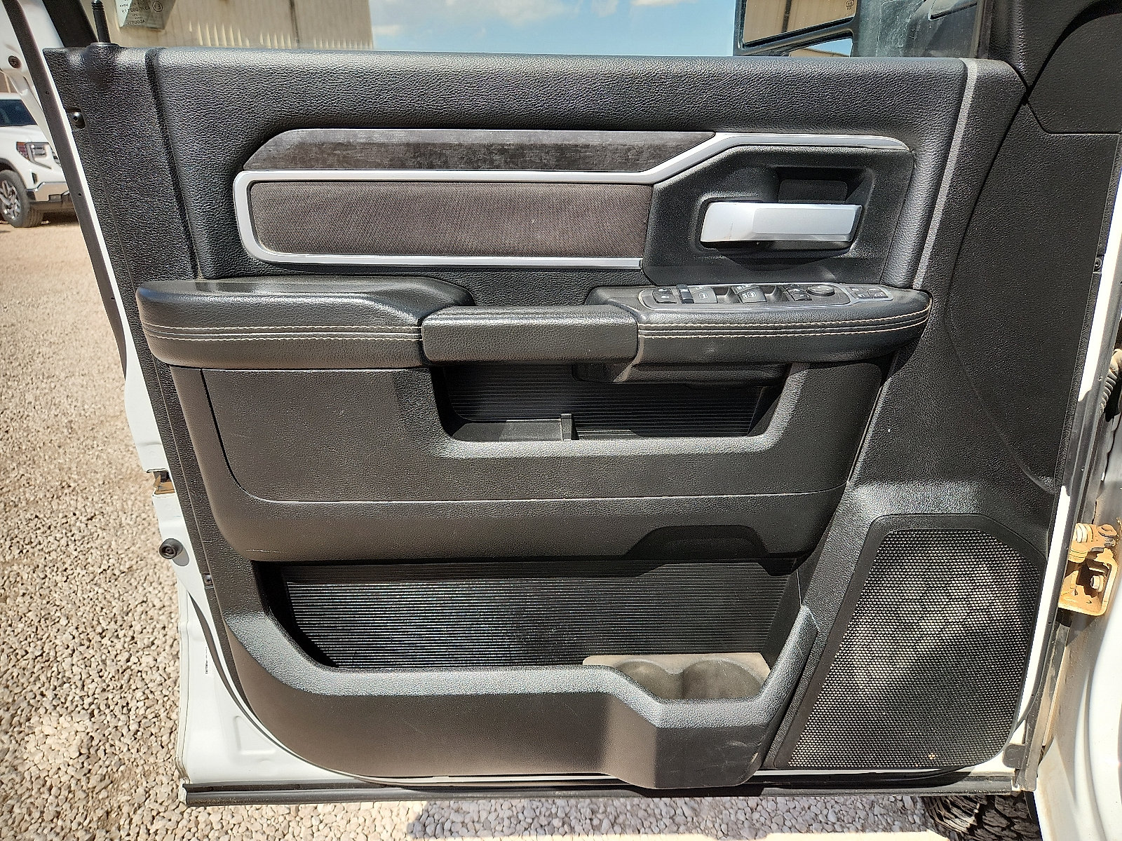 Used 2024 RAM 3500 Big Horn AWD/4WD image 12