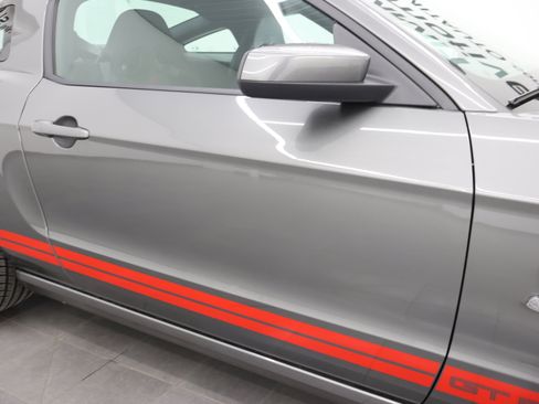 Used 2013 Ford Mustang Shelby GT500 RWD image 26